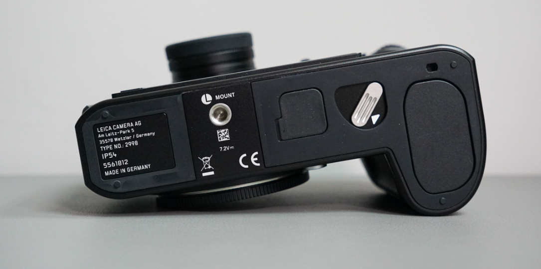 Leica SL2 Mirrorless Camera (Used)