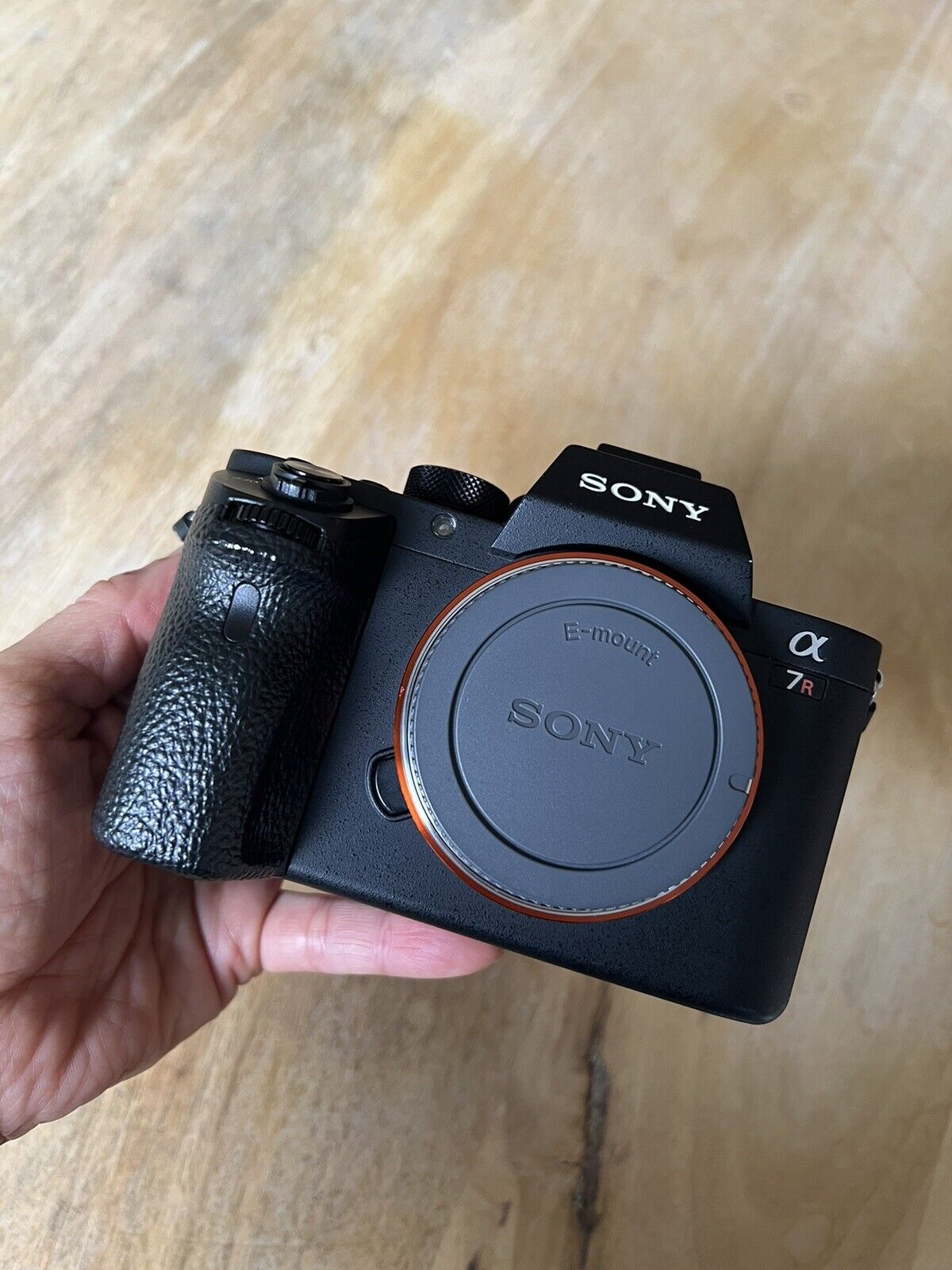 Sony Alpha 7R II 42.4MP Mirrorless Camera-2batteries&charger-EXCELLENT Condition